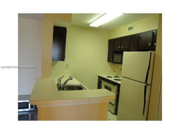 Undisclosed Address #A11746511, Oakland Park FL 33309