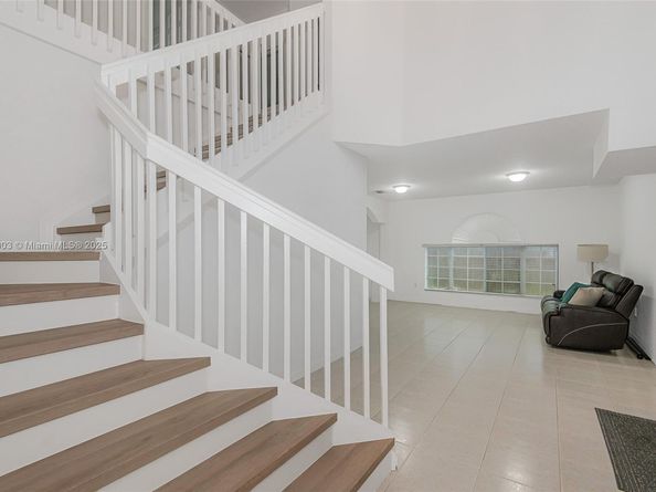 16132 SW 147th Ln, Miami FL 33196