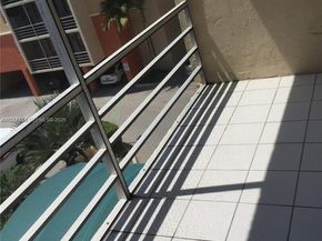 2821 N Miami Beach Blvd 4M, North Miami Beach FL 33160