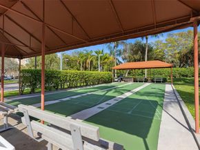 7765 Yardley Dr 313, Tamarac FL 33321