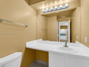 8209 Waterford Ave, Tamarac FL 33321