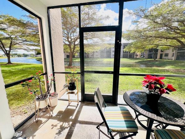 10332 Sunrise Lakes Blvd 103, Sunrise FL 33322