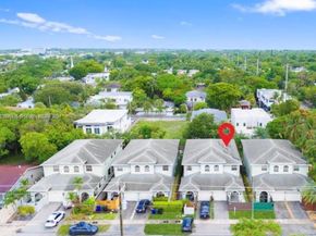 1139 NE 3rd Ave, Fort Lauderdale FL 33304
