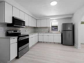 2475 NE 137th St, North Miami Beach FL 33181