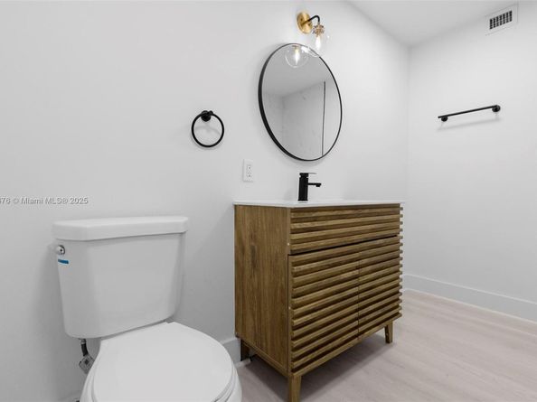 2475 NE 137th St, North Miami Beach FL 33181