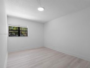 2475 NE 137th St, North Miami Beach FL 33181