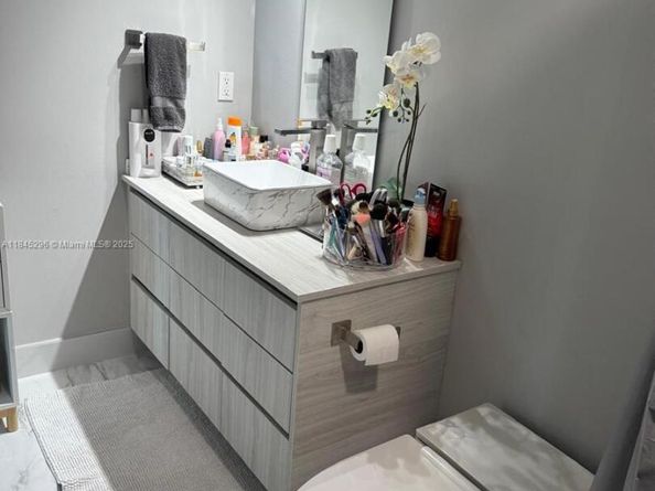 275 NE 18th St 1405, Miami FL 33132