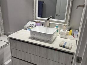 275 NE 18th St 1405, Miami FL 33132