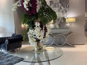 275 NE 18th St 1405, Miami FL 33132