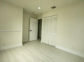 4529 SW 24th St, Fort Lauderdale FL 33317