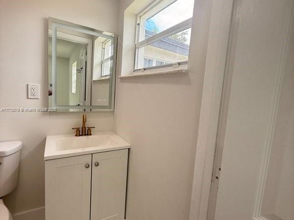 4529 SW 24th St, Fort Lauderdale FL 33317