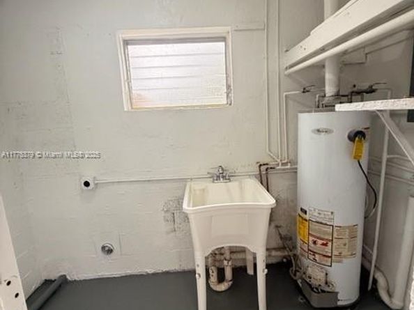 4529 SW 24th St, Fort Lauderdale FL 33317