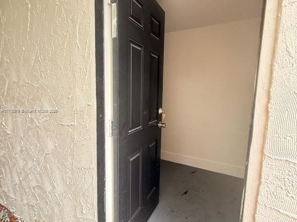 4529 SW 24th St, Fort Lauderdale FL 33317