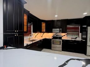4529 SW 24th St, Fort Lauderdale FL 33317