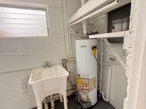 4529 SW 24th St, Fort Lauderdale FL 33317
