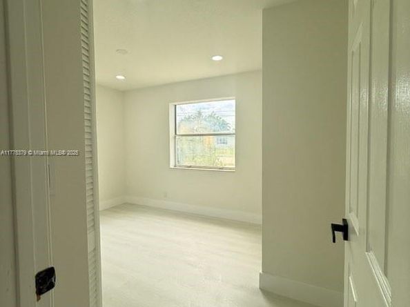 4529 SW 24th St, Fort Lauderdale FL 33317