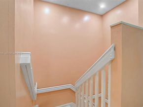 5297 NW 190th Ln, Miami Gardens FL 33055