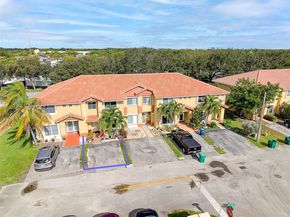 5297 NW 190th Ln, Miami Gardens FL 33055