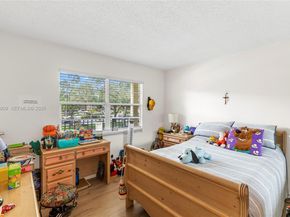 1101 SW 128th Ter 204C, Pembroke Pines FL 33027