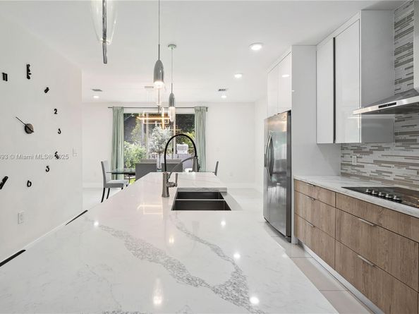 1020 NE 17th Terrace 1020, Fort Lauderdale FL 33304