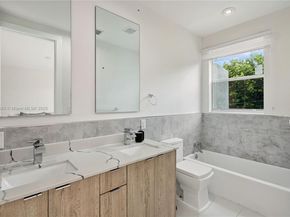 1020 NE 17th Terrace 1020, Fort Lauderdale FL 33304