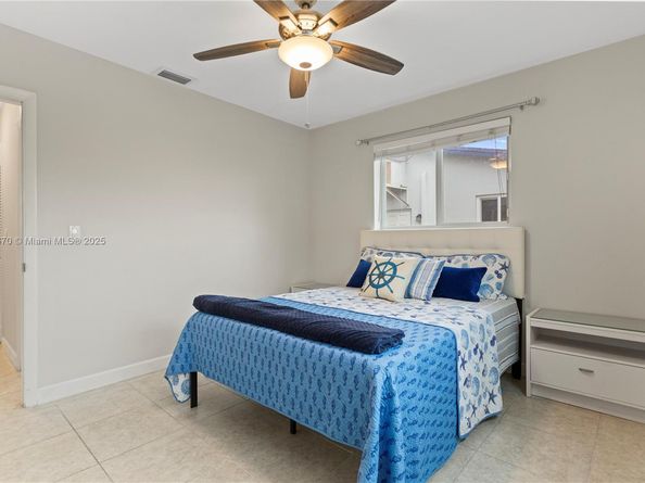 4515 Jackson St, Hollywood FL 33021