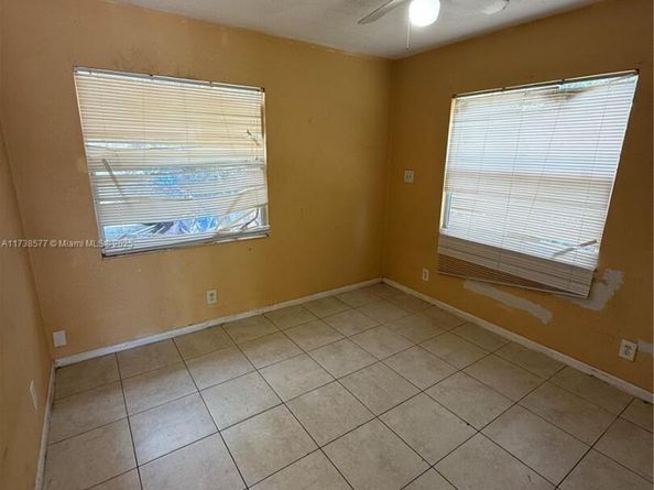 800 NW 6th Ave, Pompano Beach FL 33060
