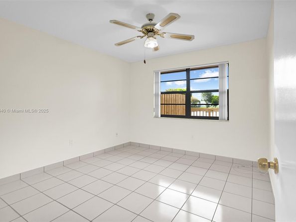 12213 SW 24th Ter 19, Miami FL 33175