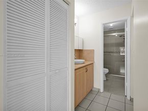 12213 SW 24th Ter 19, Miami FL 33175