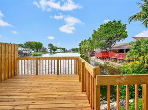 12213 SW 24th Ter 19, Miami FL 33175