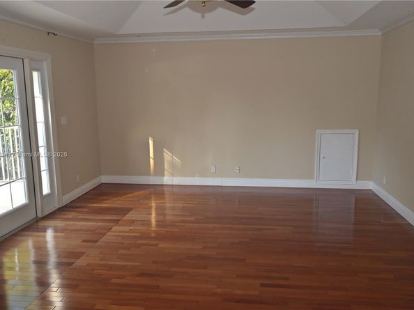 6777 NW 44th Ct, Coral Springs FL 33067