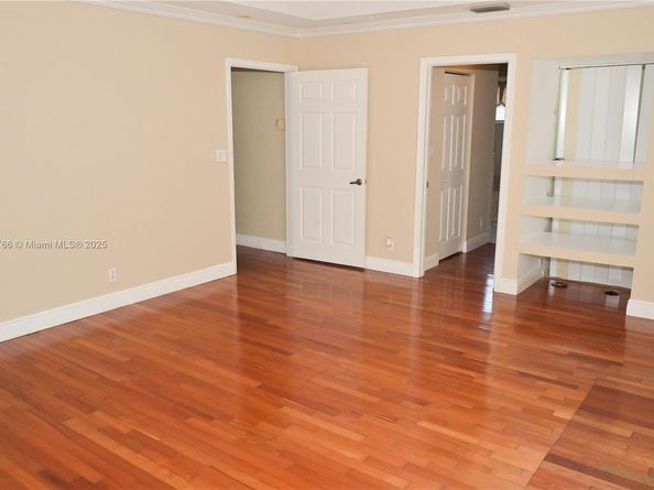 6777 NW 44th Ct, Coral Springs FL 33067