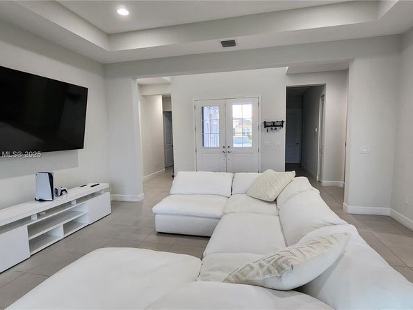 4625 Citrus Blossom Ct, Westlake FL 33470