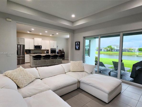 4625 Citrus Blossom Ct, Westlake FL 33470