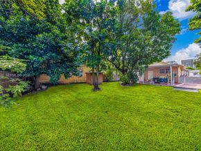 287 NW 31st St, Miami FL 33127