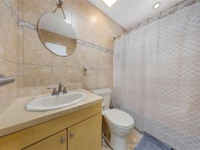 287 NW 31st St, Miami FL 33127