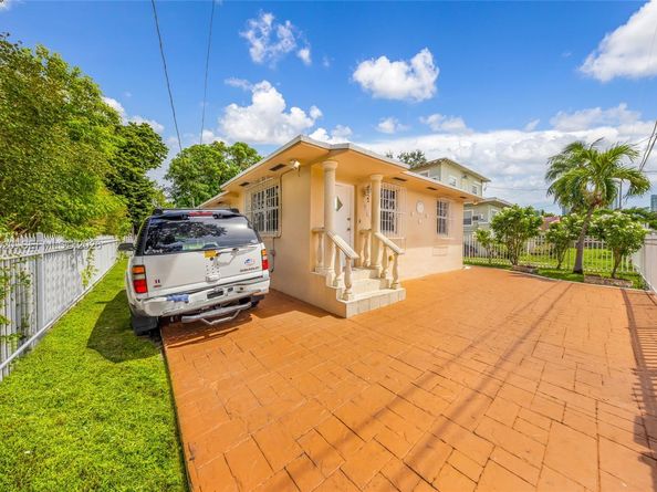 287 NW 31st St, Miami FL 33127