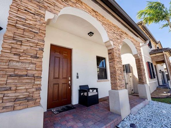 11712 SW 235th St, Homestead FL 33032