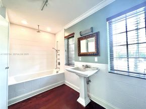 436 28th St, West Palm Beach FL 33407