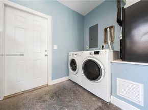 436 28th St, West Palm Beach FL 33407