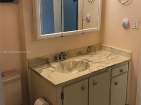 1101 Colony Point Cir 206, Pembroke Pines FL 33026