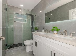 200 SW 69th Ter, Pembroke Pines FL 33023