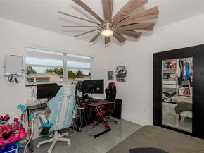 200 SW 69th Ter, Pembroke Pines FL 33023