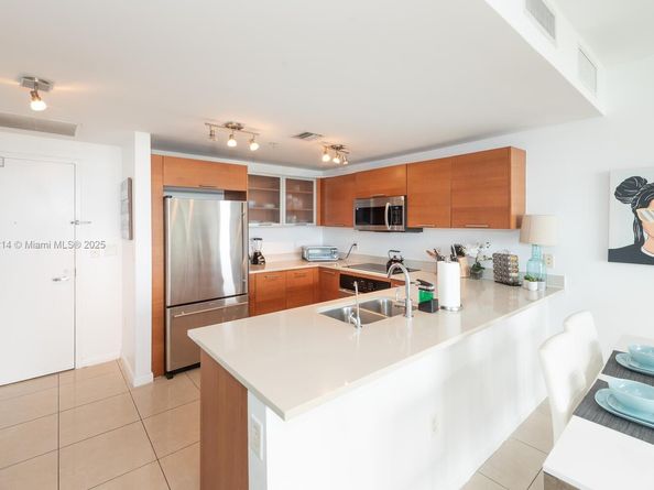 3250 NE 1st Ave 905, Miami FL 33137