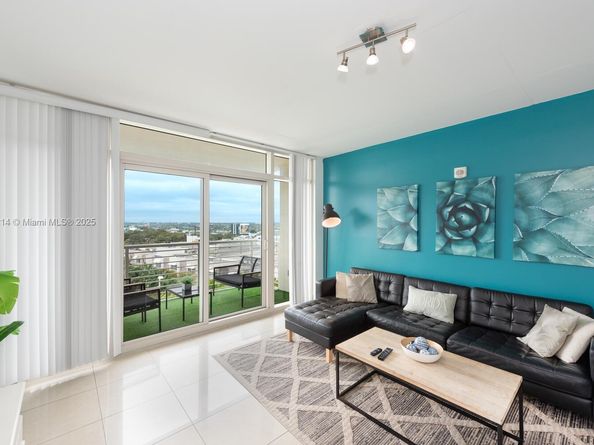 3250 NE 1st Ave 905, Miami FL 33137