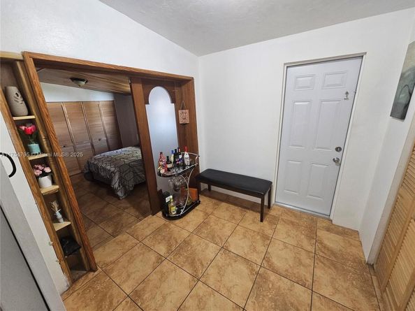 1020 SW 33rd Ave, Miami FL 33135