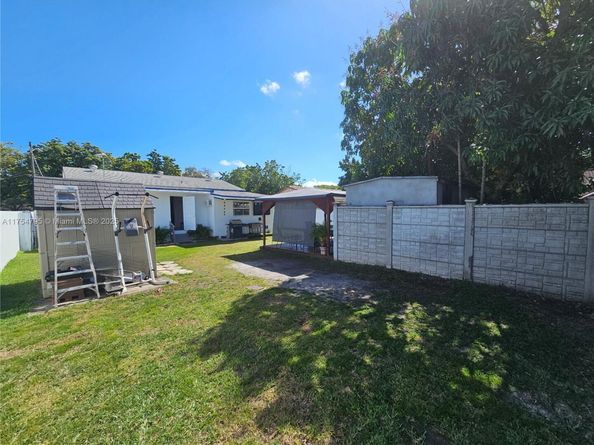 1020 SW 33rd Ave, Miami FL 33135