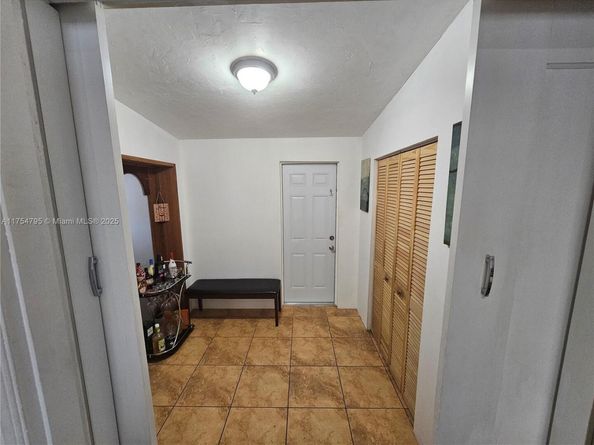 1020 SW 33rd Ave, Miami FL 33135