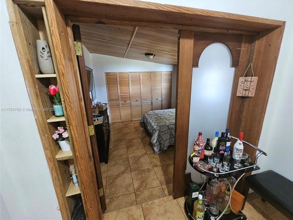 1020 SW 33rd Ave, Miami FL 33135