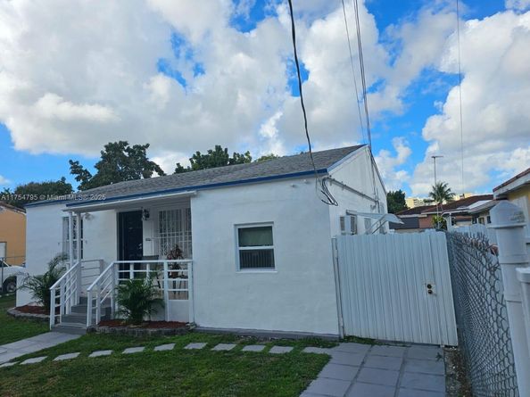 1020 SW 33rd Ave, Miami FL 33135